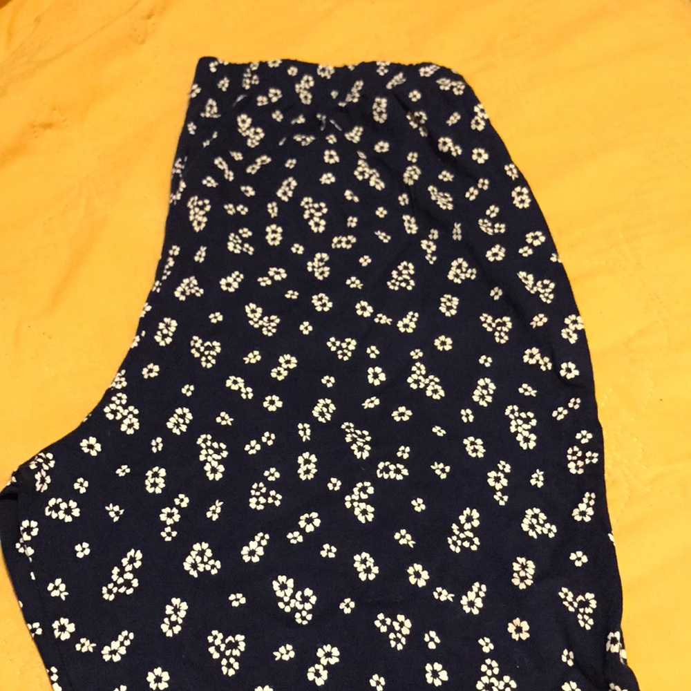 Torrid Capri leggings